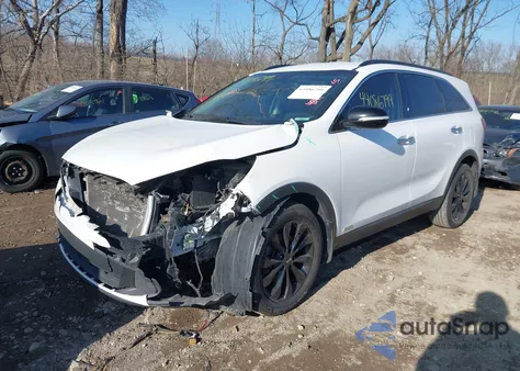 2019 Kia Sorento 3.3L S z USA, uszkodzony, nr VIN 5XYPGDA54KG608242